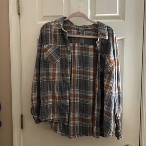 Natural Reflections Long Sleeved Plaid Woman’s Top  XL